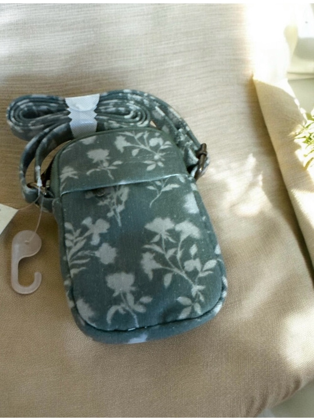 No Boundaries Floral Phone Crossbody in Sage and White